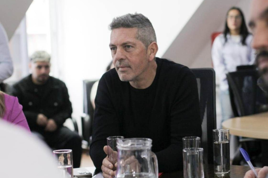 Reforma constitucional: Löffler advierte que “la política se ha distraído de los temas cruciales”