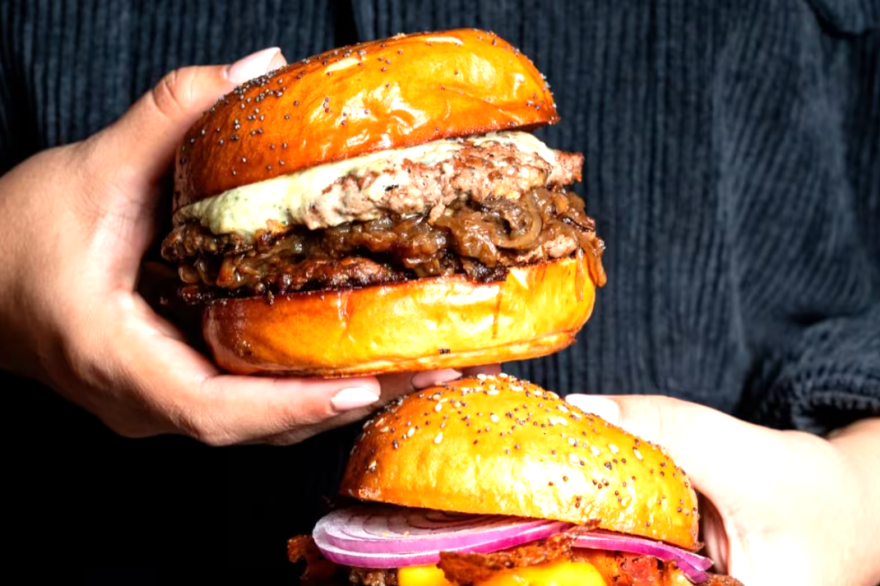 Furor en Río Grande por el Día de la Hamburguesa: los mejores locales y promociones para festejar hoy