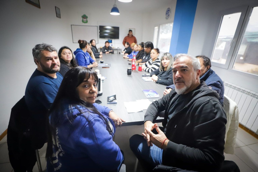 “Sostenemos la inocencia de Carlos Córdoba y no existe una sola prueba en su contra”Condenaron a Carlos Córdoba y Miguel Arana a 5 años de prisión y quedaron detenidosATE defendió a Carlos Córdoba luego de la condena por estafas con viviendas del sindicato