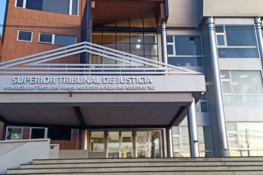 El Gobierno busca reactivar la reforma de la Constitución en el Superior Tribunal de Justicia