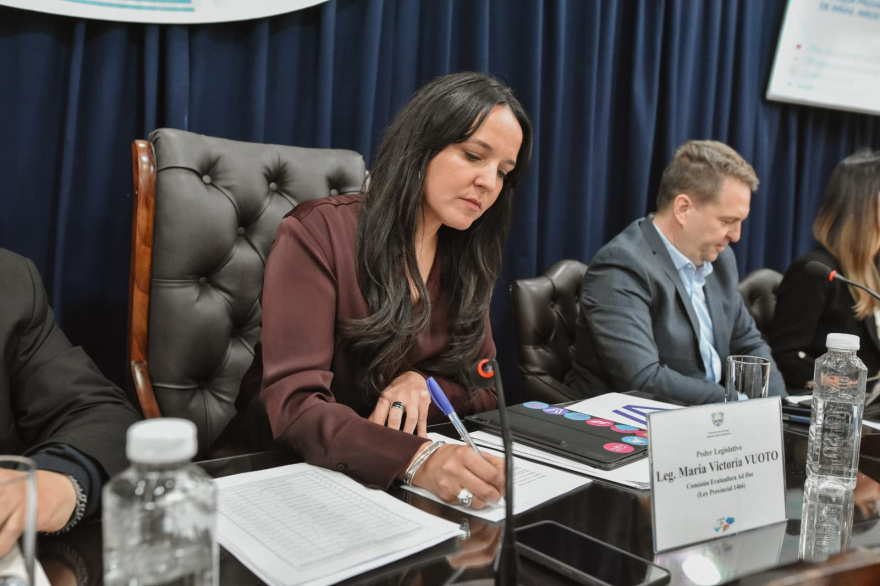 Legisladores no respondieron sobre fuertes críticas contra el concurso para elegir Defensor del NiñoDuras críticas al concurso de la Legislatura para elegir Defensor del Niño en Tierra del Fuego