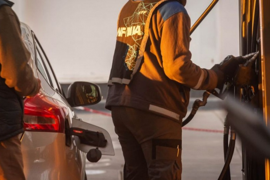 Desplome del consumo de combustibles: en ocho provincias la caída superó el 10%