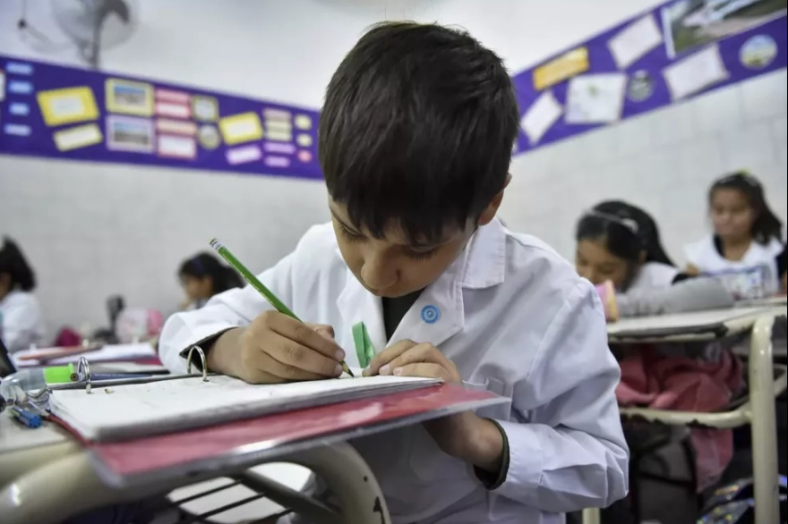 Gobierno pone en marcha un plan para compensar horas de clases perdidas durante el ciclo lectivo