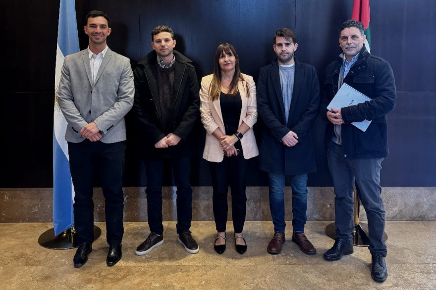 Tierra del Fuego busca exportar a Emiratos alimento para mascotas producido en Río Grande