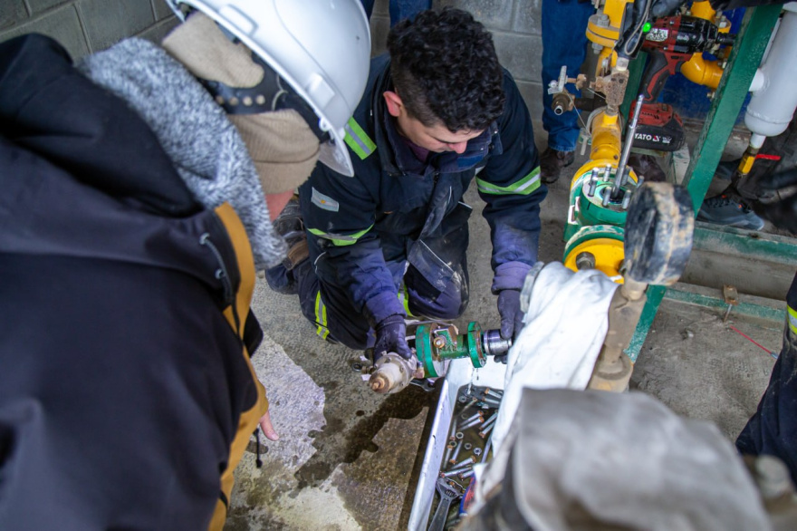 La DPE finalizó la primera etapa de mantenimiento en la planta de gas de Tolhuin