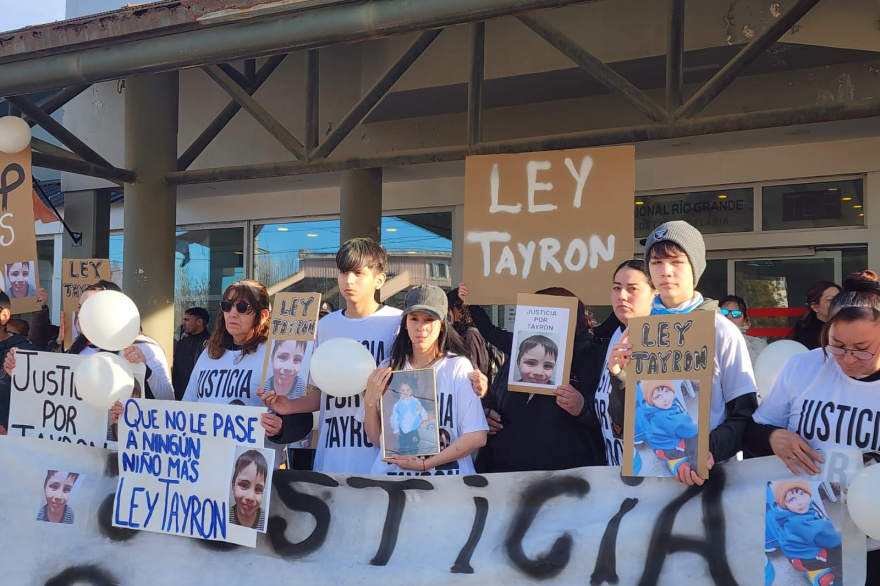 La mamá de Tayron habló por primera vez: “Quiero creer en la Justicia"La familia de Tayron pide una ley para que los niños no sean dados de alta sin estudios básicos
